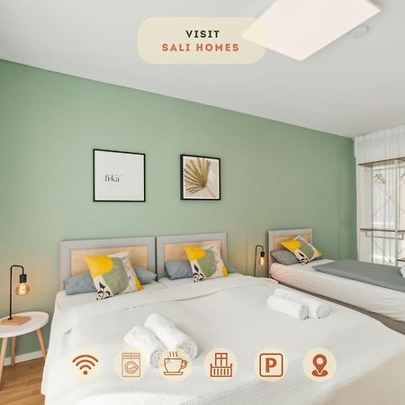 Sali Homes R4 - High-Quality Apartment With Terrace Bayreuth Bagian luar foto